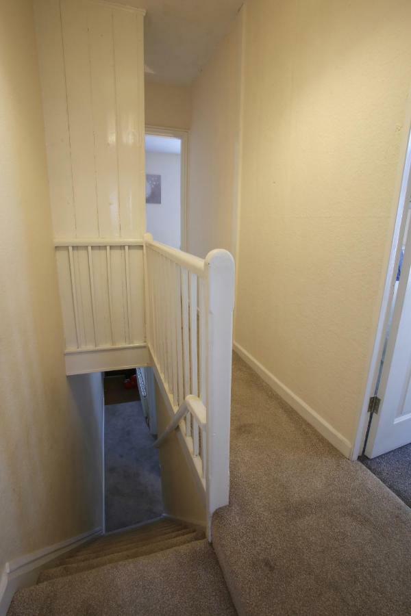 הוילה Free Parking, Cosy House In The Center Of Taunton! Sleeps 6 People! מראה חיצוני תמונה